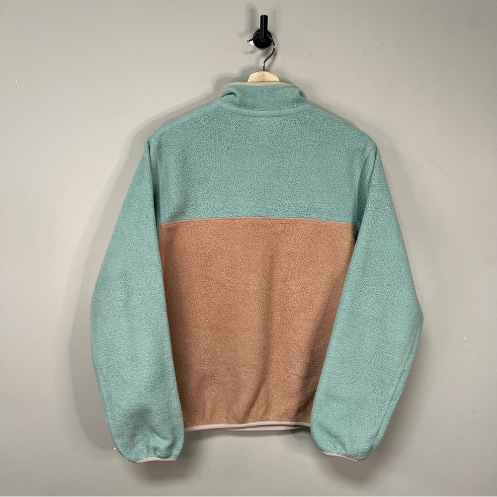 Patagonia Women's Two-Tone Snap-T Fleece Pullover - Mint & Tan - Picture 5 of 5
